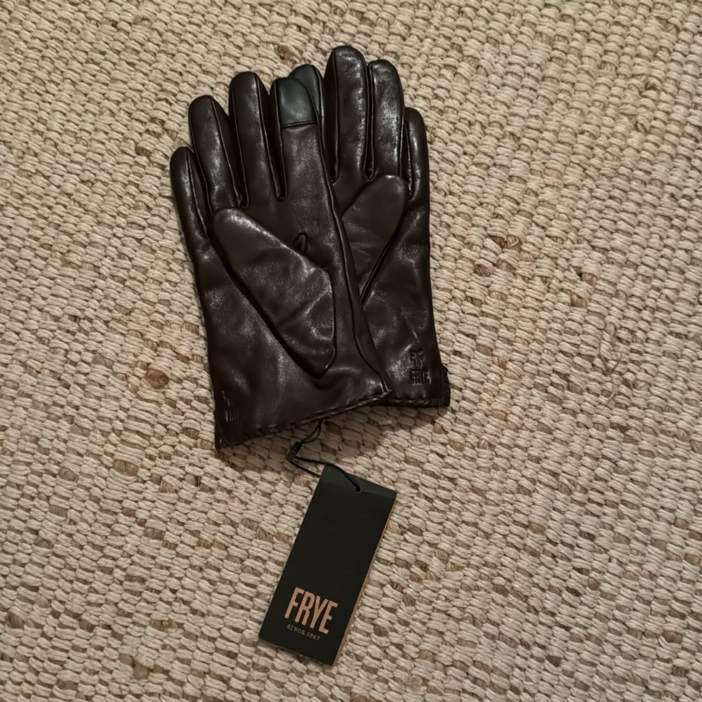 Frye Leather Gloves with touch tip Mahogony size L NWT